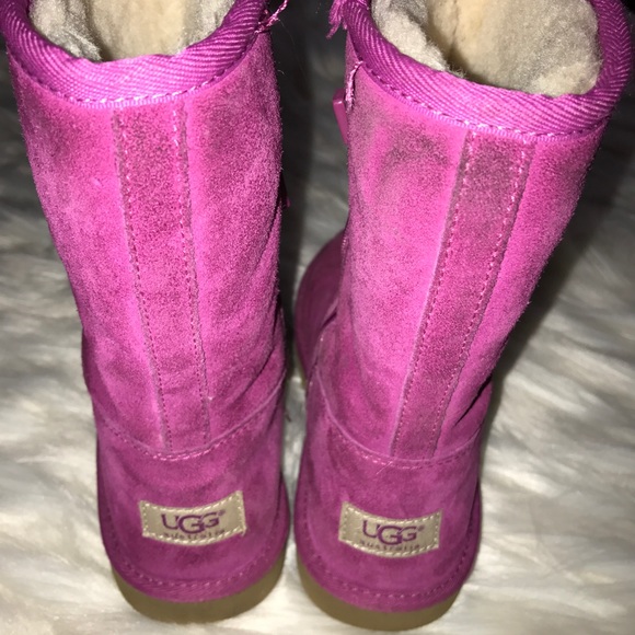 UGG. Girls Ugg Boots (FLAWED) - Picture 6 of 8